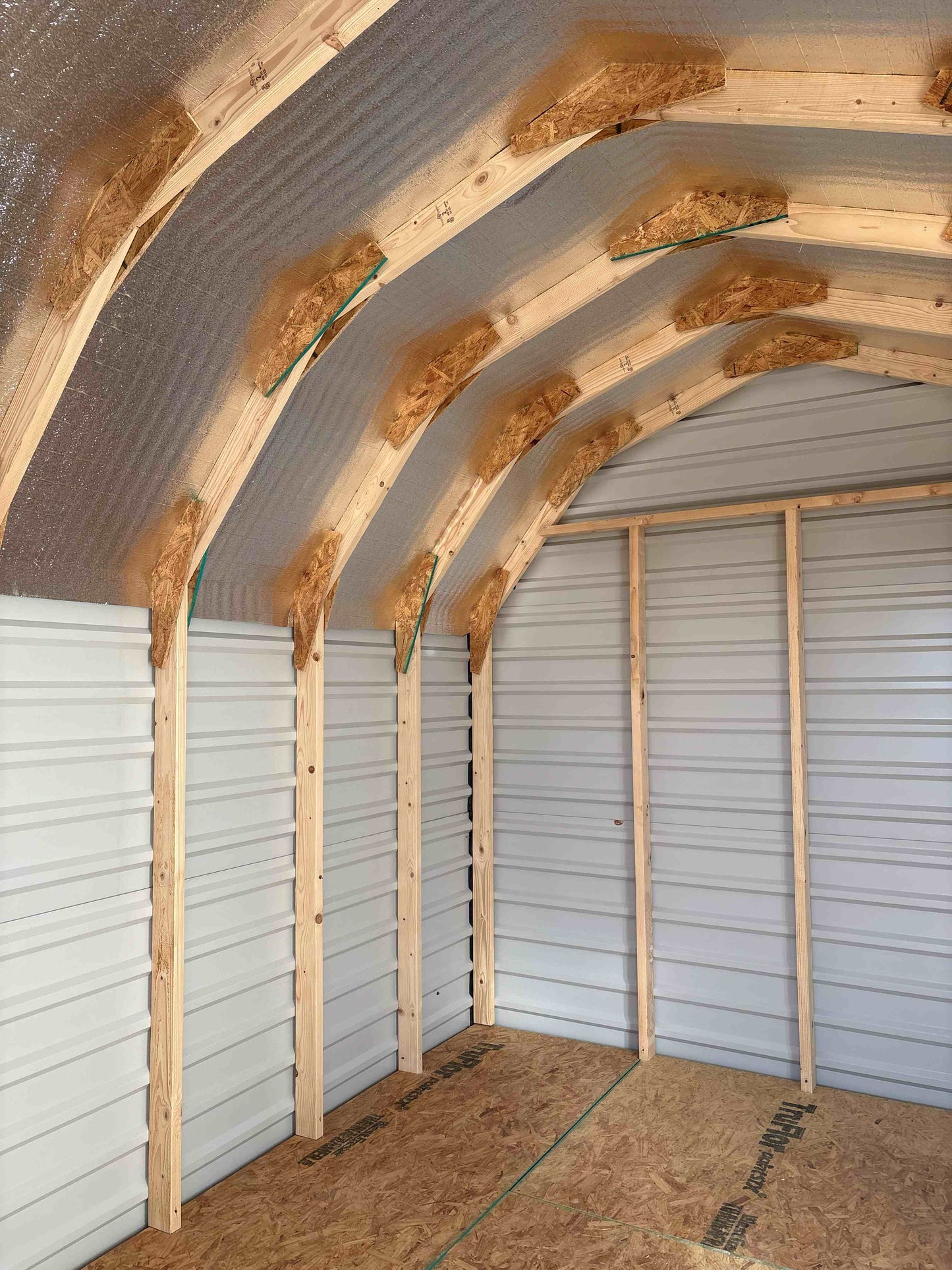 Dutch Style Gambrel Shed 10 ft x 18 ft; S052